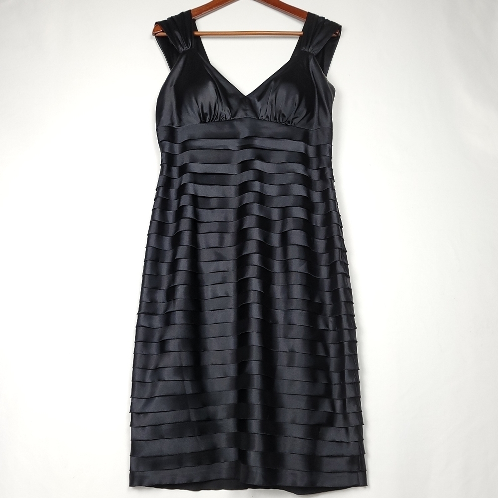 NIKI by Niki Livas V-Neckline Mini Layered Cocktail Dress Sz 12 Black